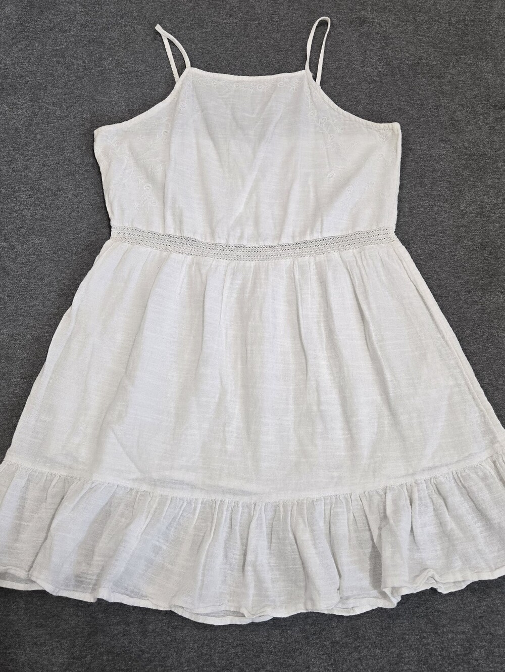 Cotton:on Mini Dress or Long Tank Size Medium White Embroidered Teired